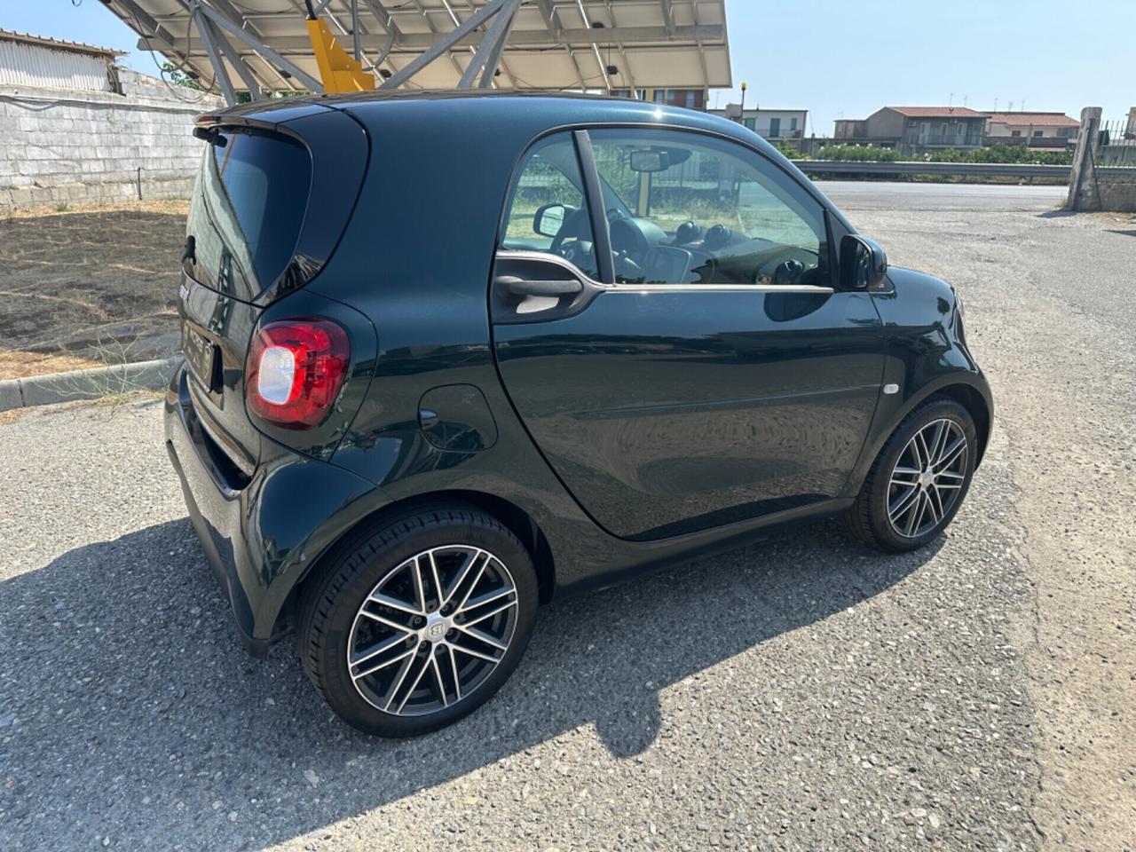 Smart ForTwo EQ British Green OK NEOPATENTATI