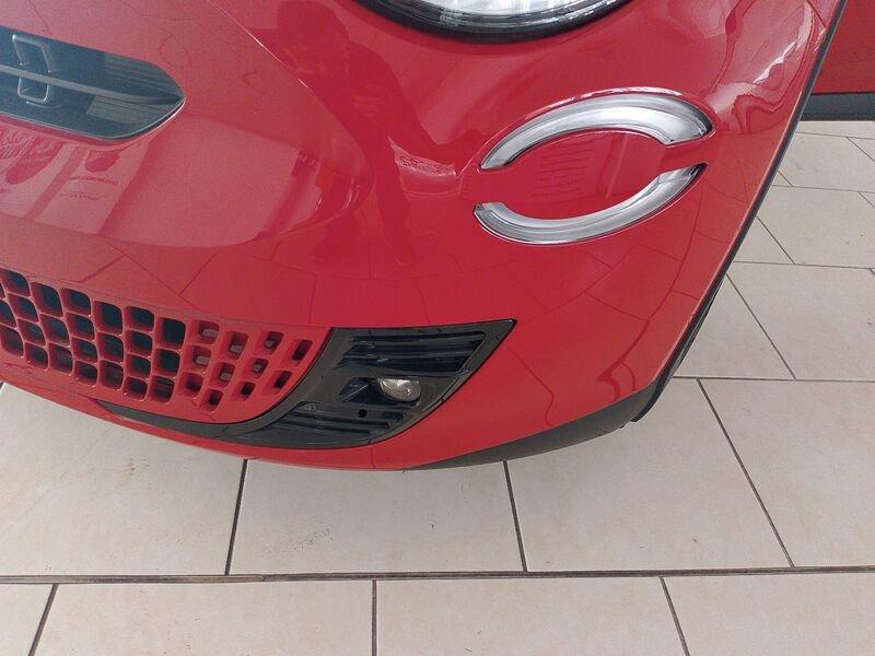 FIAT 600e - Red