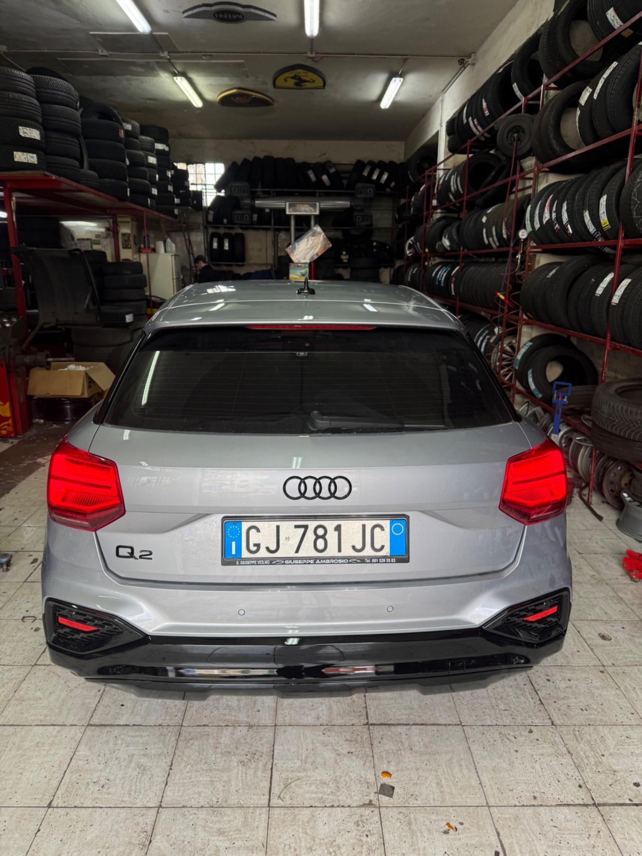 Audi Q2 30 TDI S tronic IDENTITY BLACK COCKPIT MATRIX