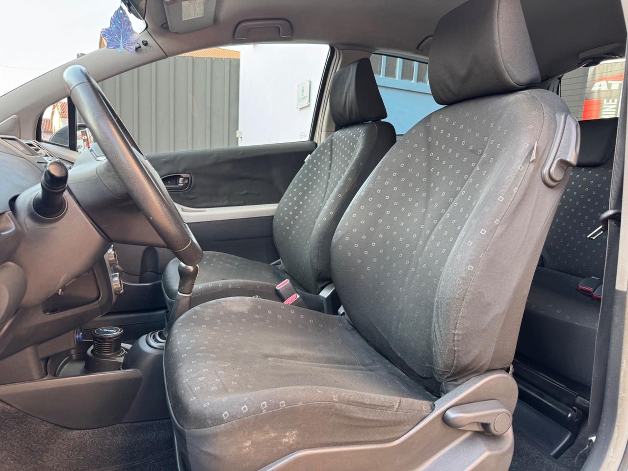 Toyota Yaris 1.0 3 porte