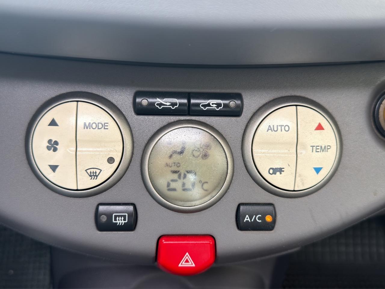 Nissan Micra 1.4 88 cv 3p. Tekna-TETTO APRIBILE/ASI