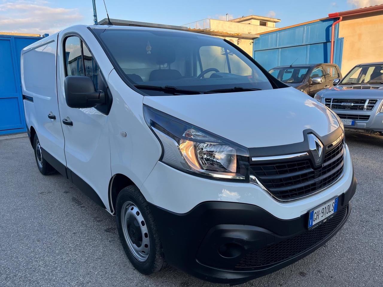 Renault trafic cargo 2.0 dci -2022