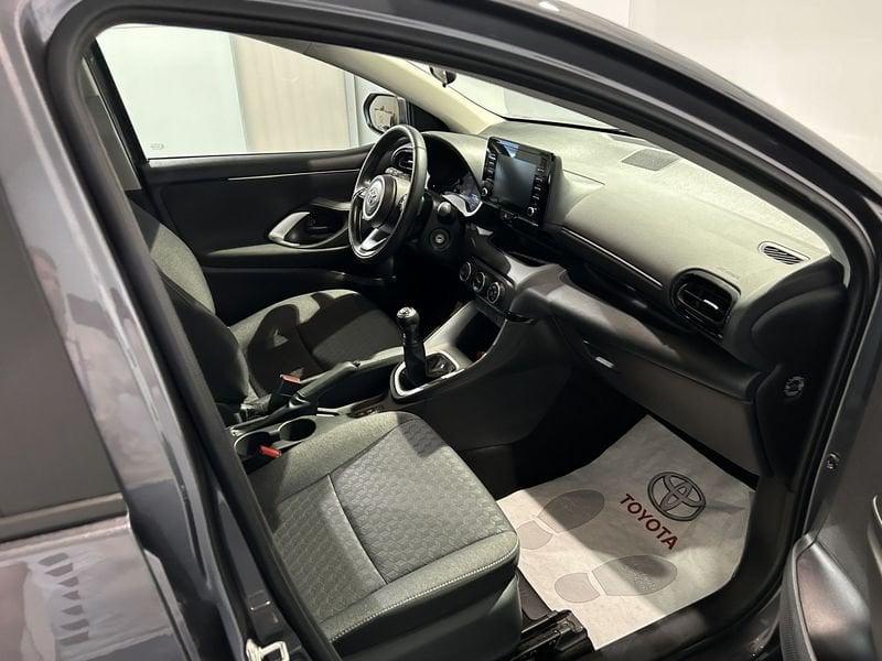 Toyota Yaris 1.0 5 porte Active X NEOPATENTATI