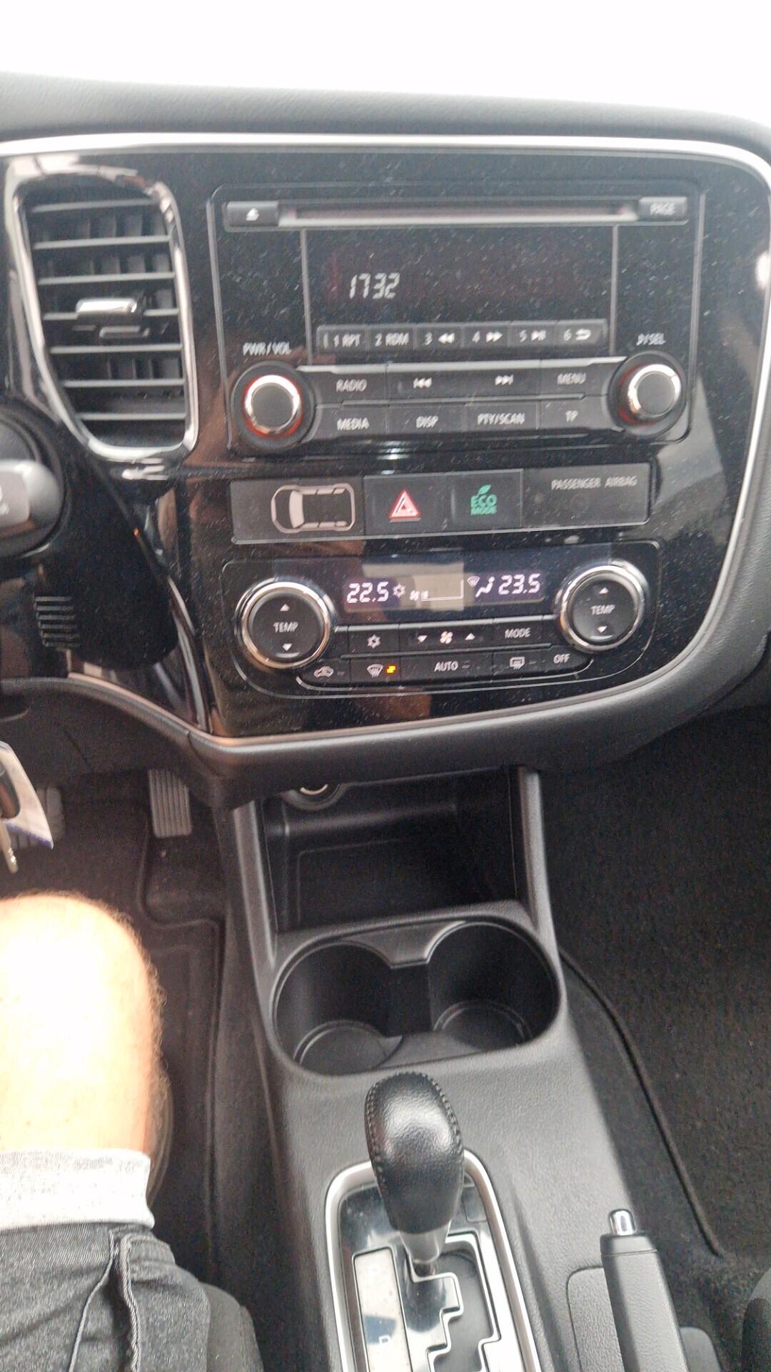 Mitsubishi Outlander 2.2 DI-D 4x4 full automatico