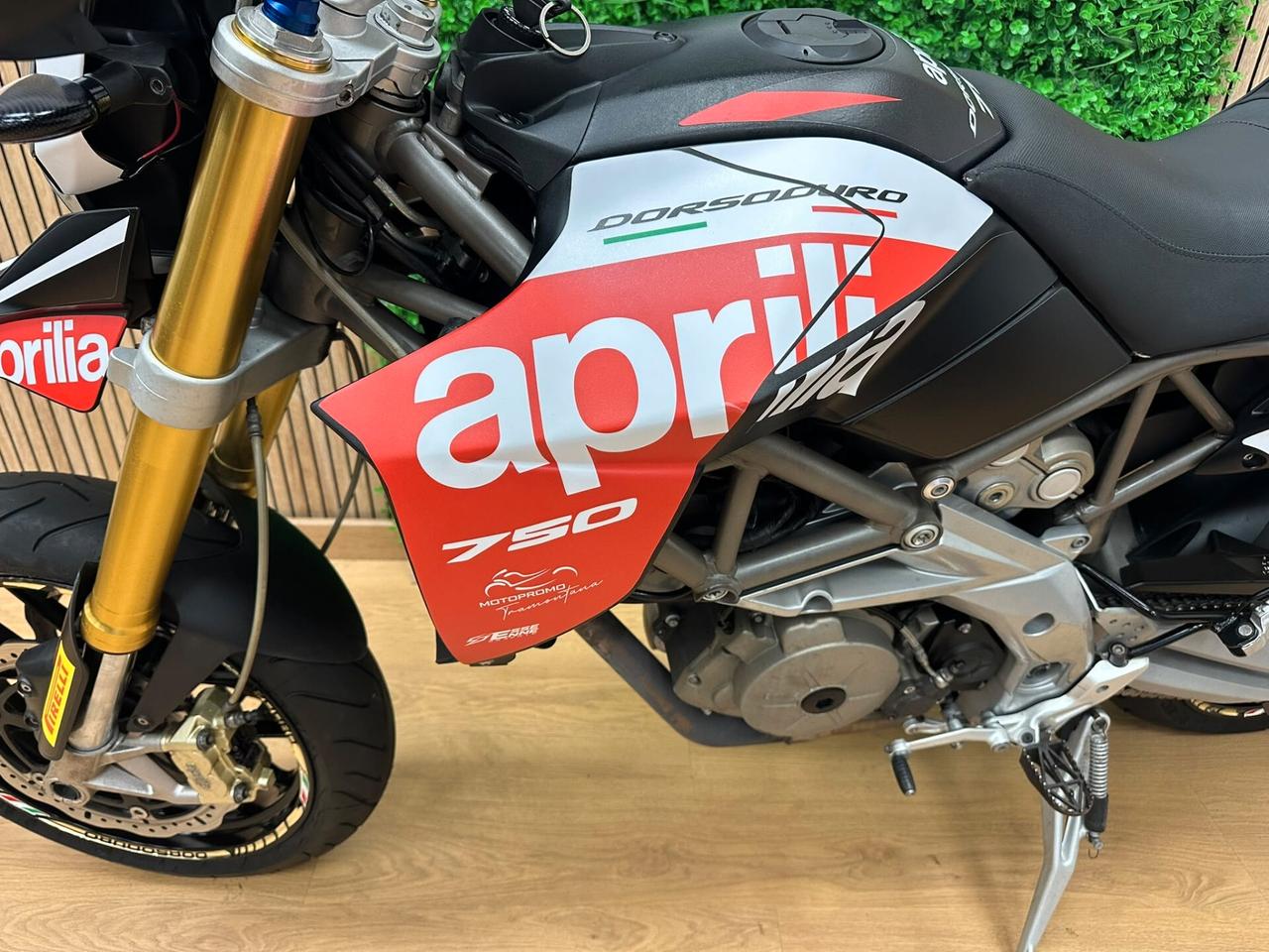 APRILIA DORSODURO 750 FACTORY / DA 99€ AL MESE