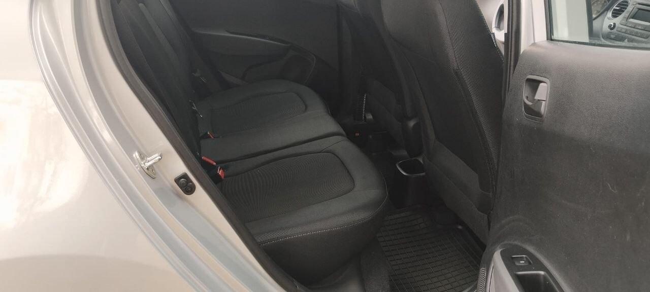Hyundai i10 1.0, 12/15, km 61.800