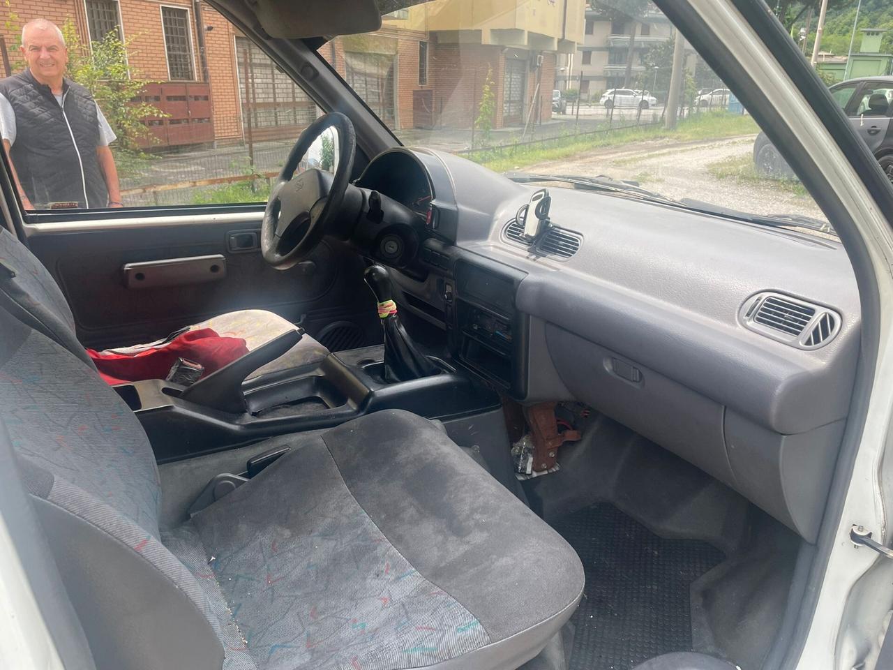 Nissan Vanette Cargo 2.3 diesel PL Furgone SE