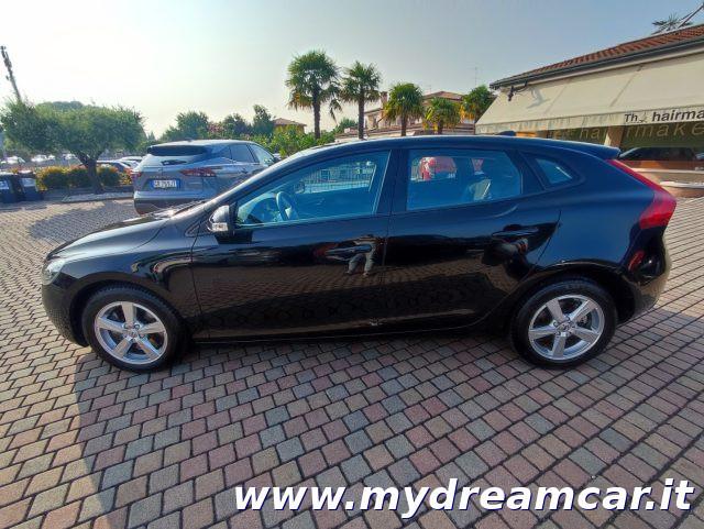 VOLVO V40 D3 Geartronic Momentum