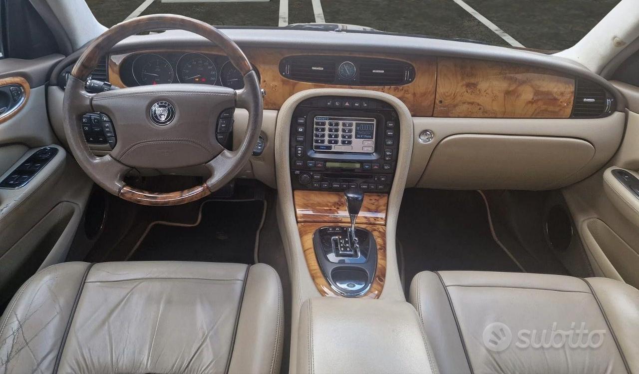 Jaguar XJ 2.7d SOVEREIGN-CERCHI 19"/PELLE BEIGE