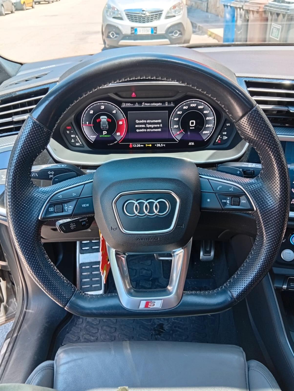 Audi Q3 35 TDI S tronic line edition (FULL OPTIONAL)