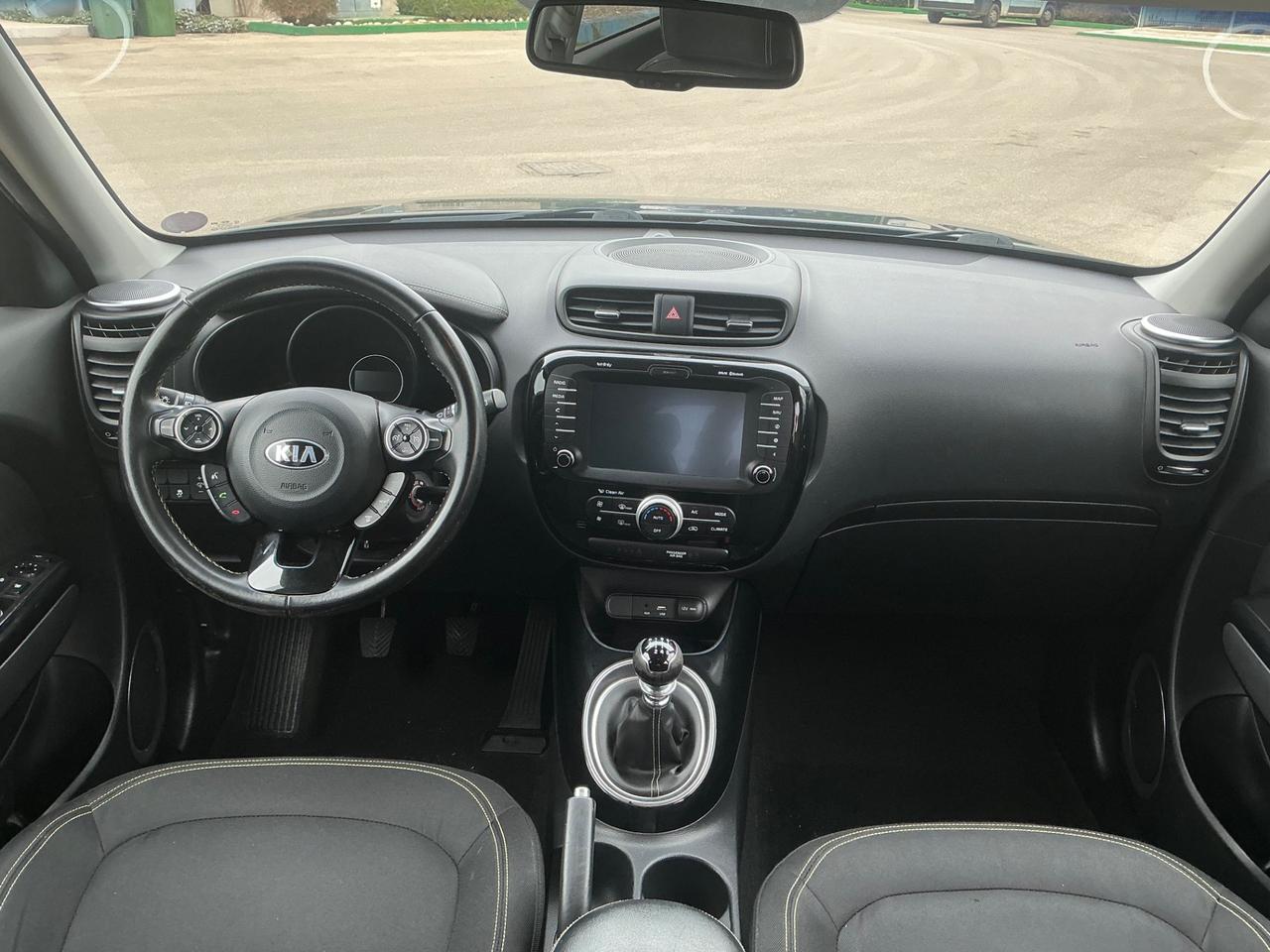 KIA SOUL 1.6 CRDI 136 Cv STRAFULL BI-COLOR 10/2016