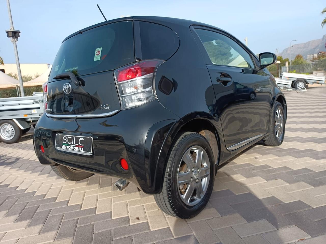 Toyota iQ Turbodiesel 1.4 90 cv 6 marce 4 POSTI