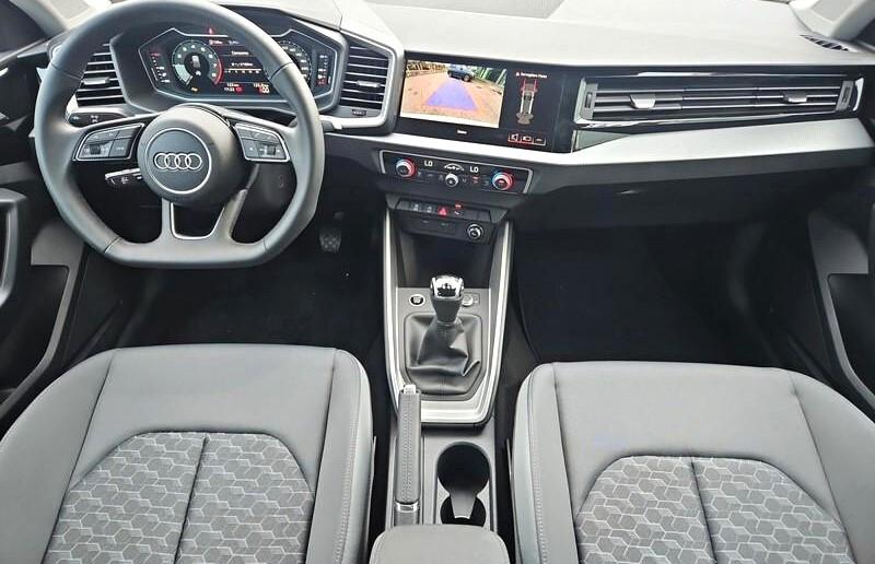 Audi A1 SPB 30 TFSI S tronic line edition
