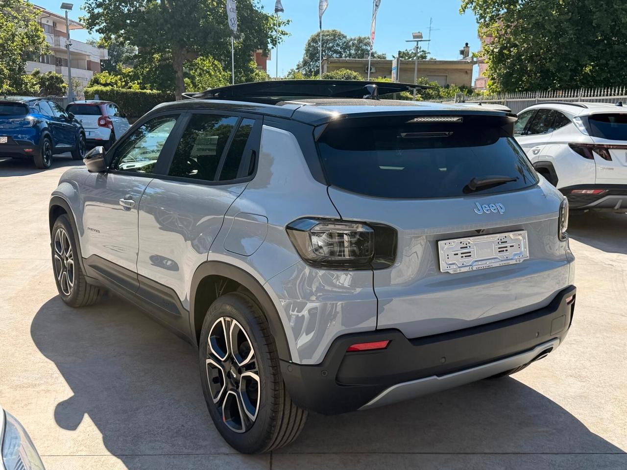 Jeep Avenger 1.2 Turbo 110 CV MHEV Summit