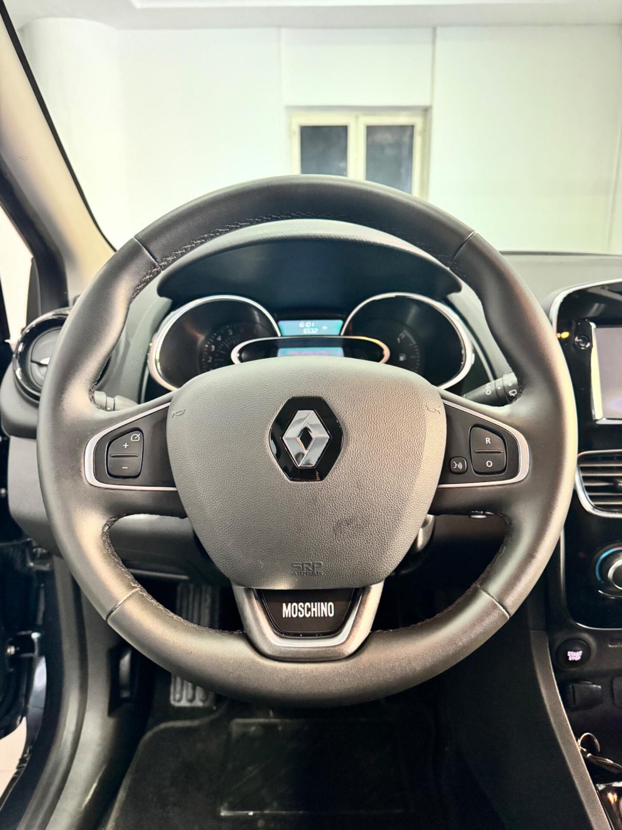 Renault Clio TCe 12V 75 CV 5 porte Moschino Intens