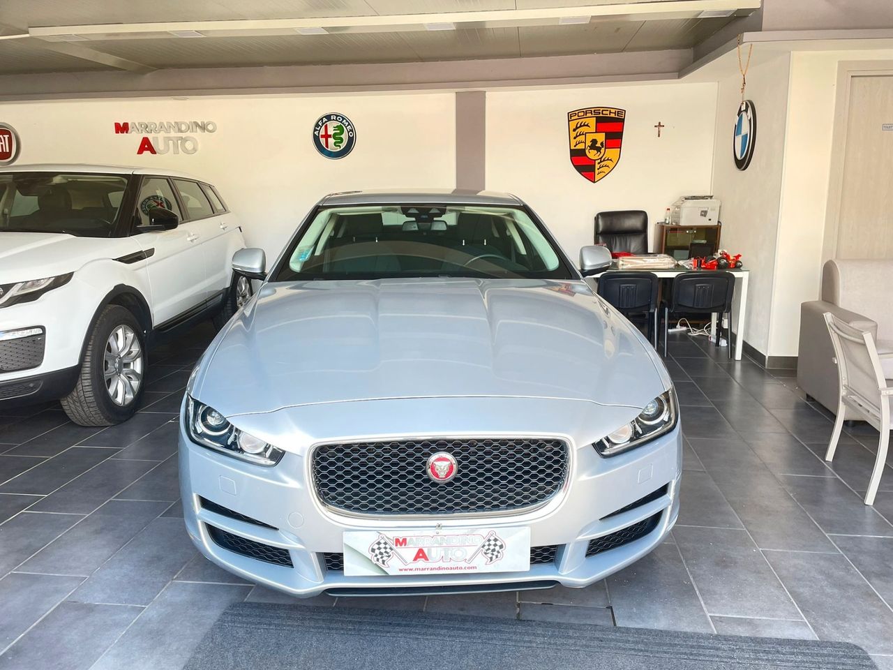 Jaguar XE 2.0 D Turbo 180 CV AWD aut. Prestige