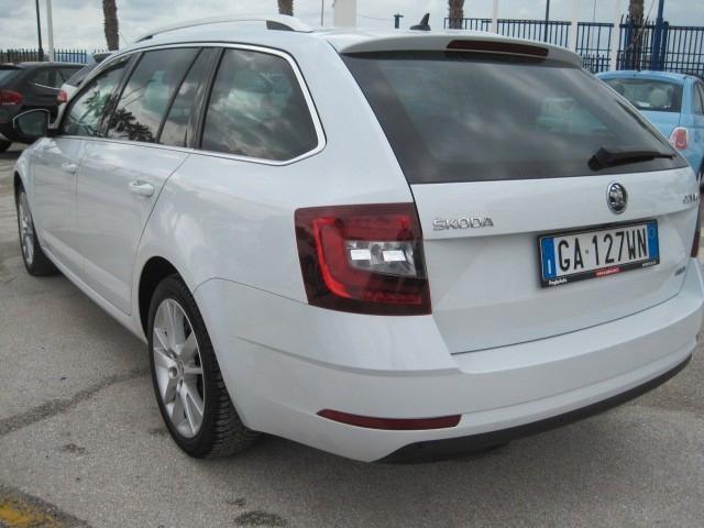 Skoda Octavia 1.5 DSG Wagon Executive G-Tec