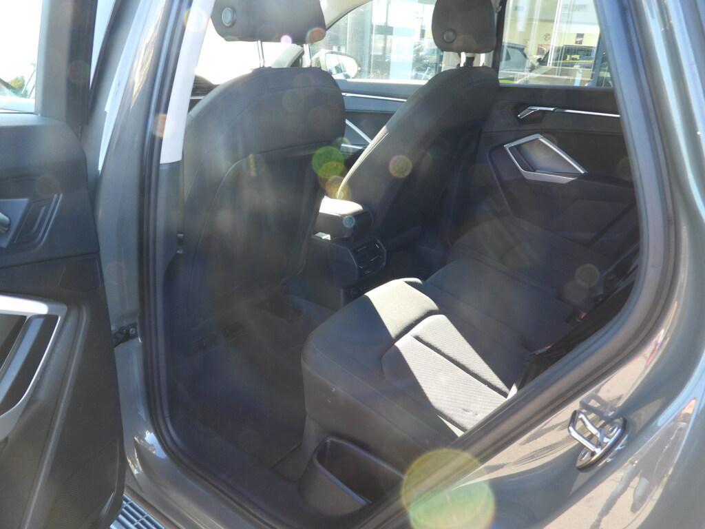 Audi Q3 35 2.0 TDI Business S tronic