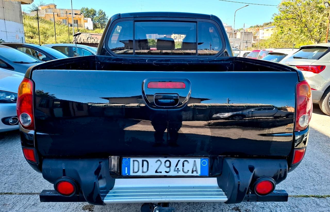 L200 2.5 DI-D/136CV Double Cab Intense