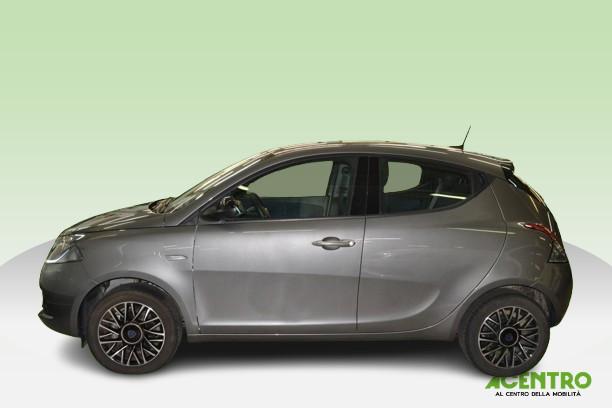 LANCIA New Ypsilon 1.0 70cv Hybrid Gold