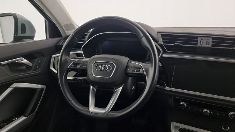 Audi Q3 35 TDI S tronic Business