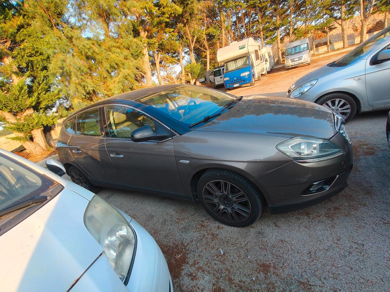 Lancia Delta 1.6 MJT Selectronic Platinum
