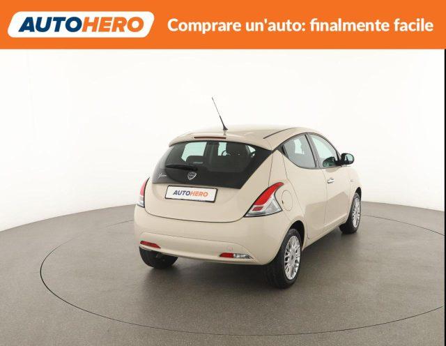 LANCIA Ypsilon 1.2 69 CV 5 porte Silver