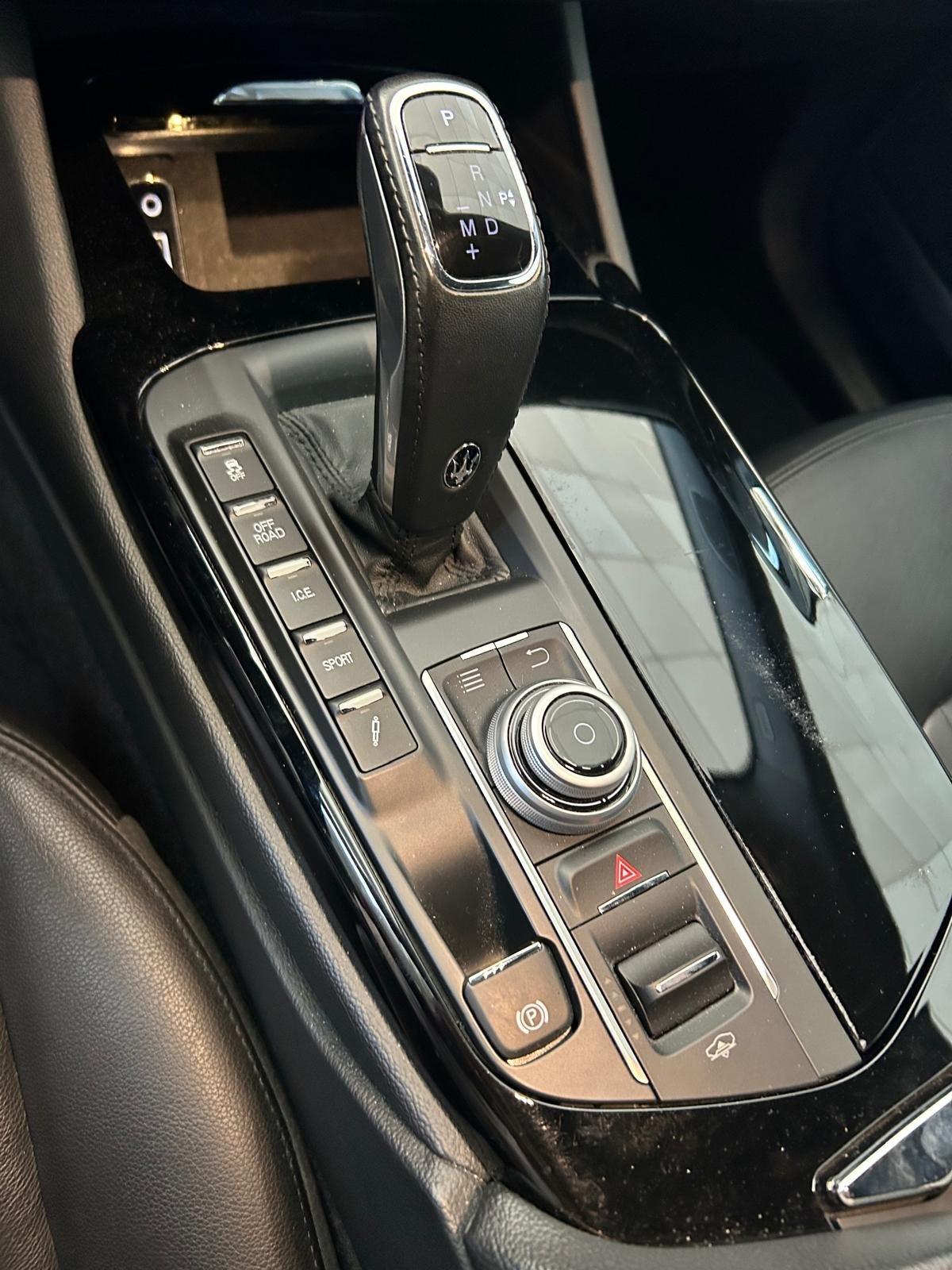 Maserati Levante V6 Diesel 250 CV AWD Gransport