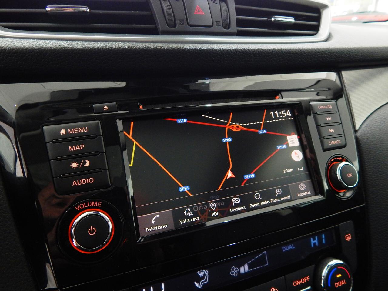 Nissan Qashqai 1.5 dci Tekna 115cv dct TETTO-NAVI-PELLE-RADAR-LED