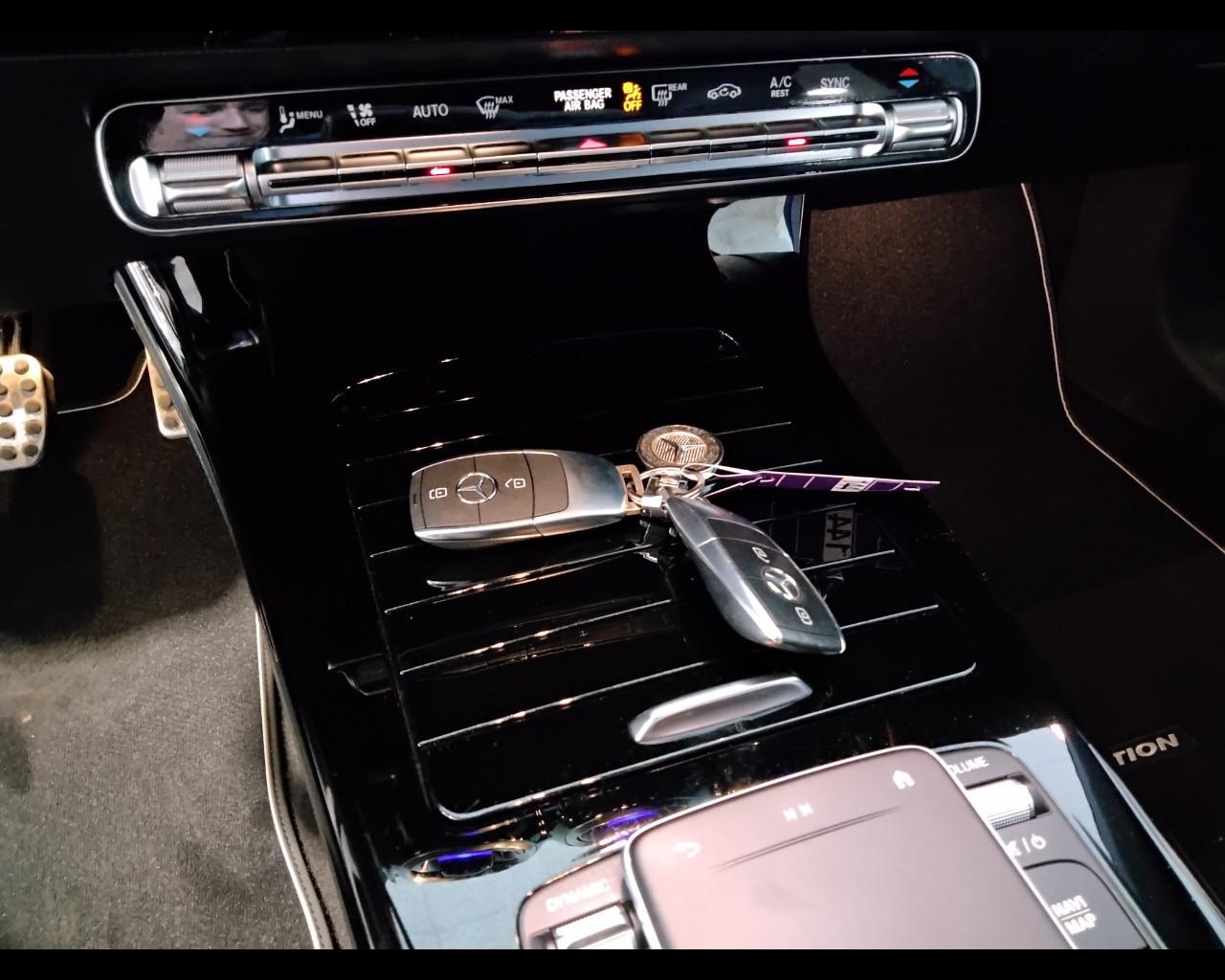 Mercedes-Benz Classe A - W177 2018 - A 180 d Premium auto