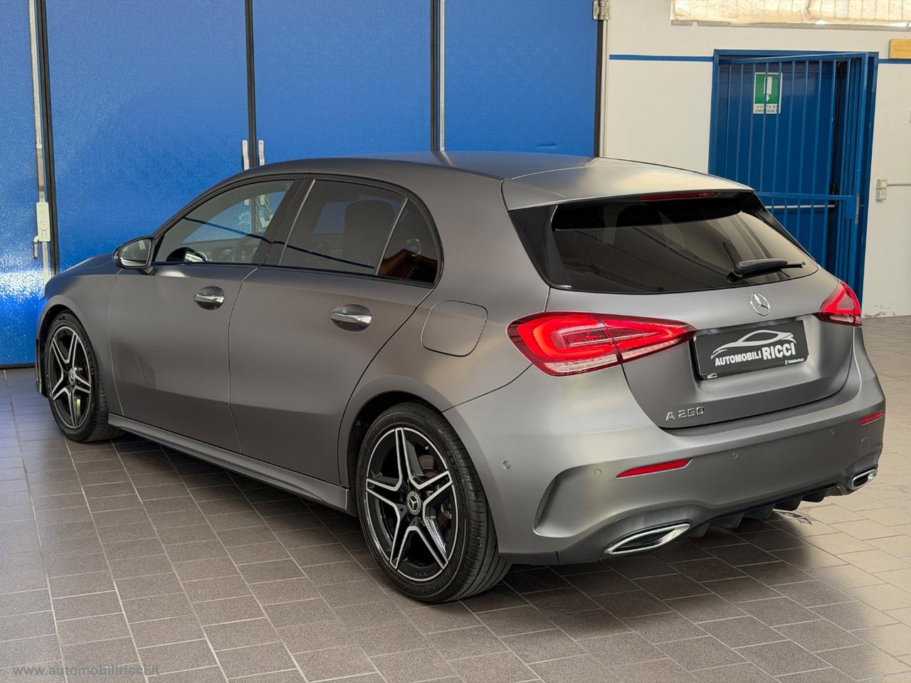 MERCEDES-BENZ A 250 Automatic Premium 59.000KM