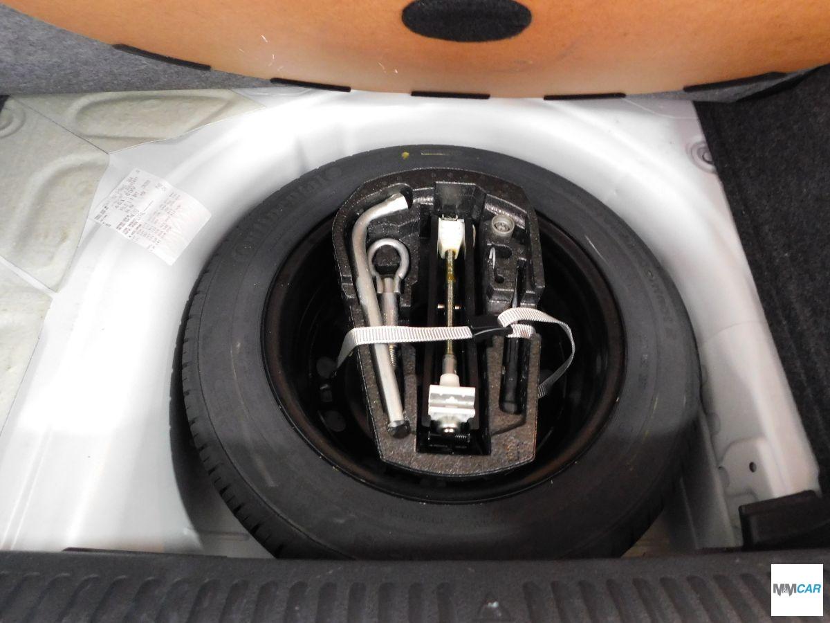 VOLKSWAGEN - Polo - Cross 1.4 TDI BlueMotion Tech.