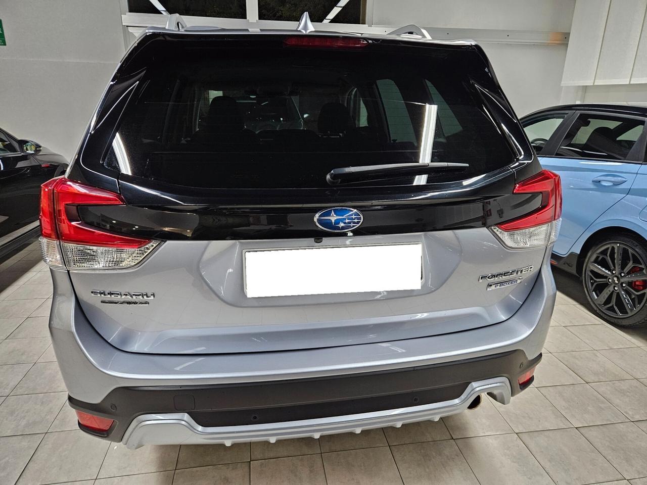 Subaru Forester 2.0 e-Boxer MHEV CVT Lineartronic Style - IBRIDA