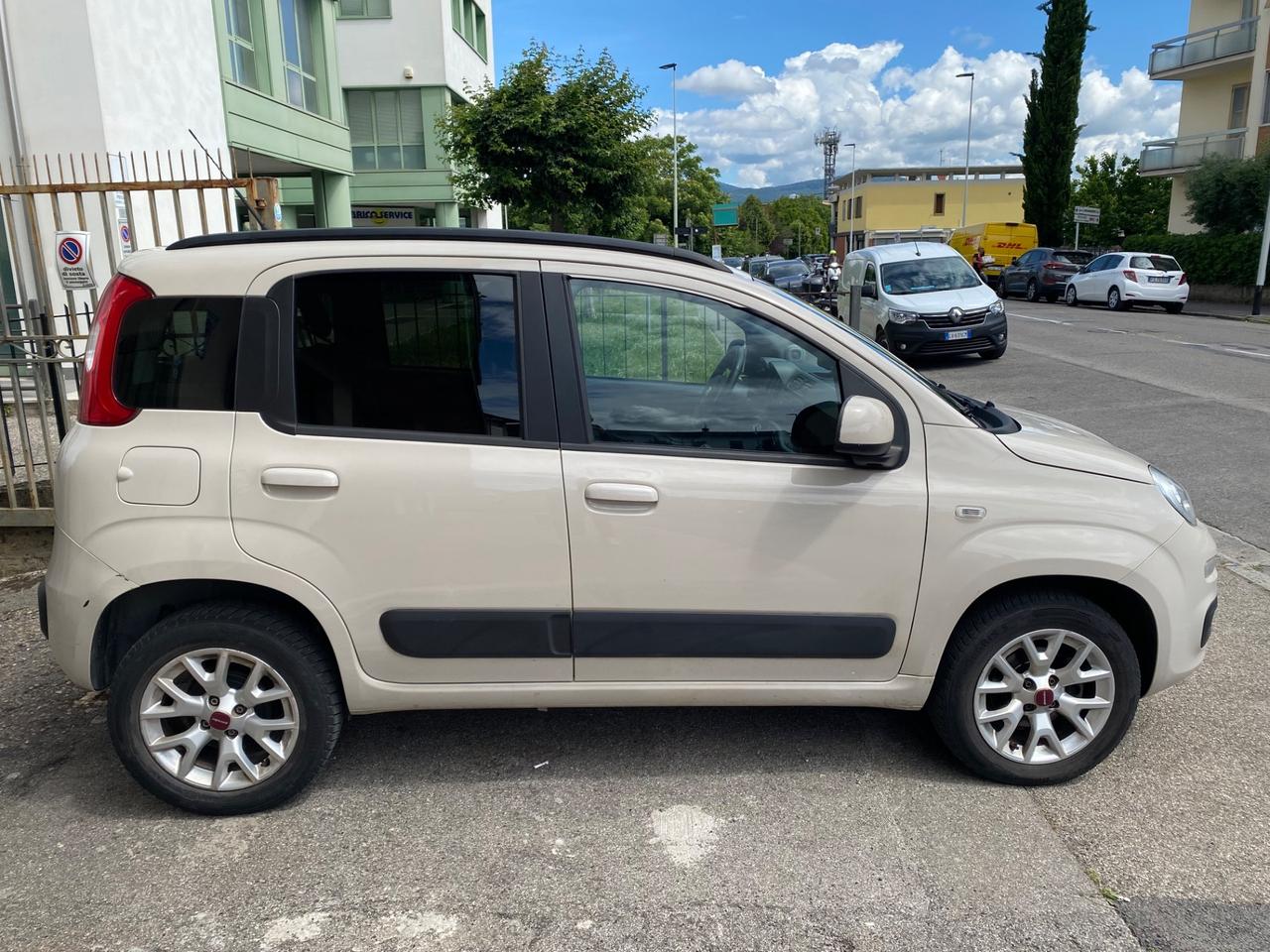 Fiat Panda 0.9 TwinAir Turbo Natural Power Lounge