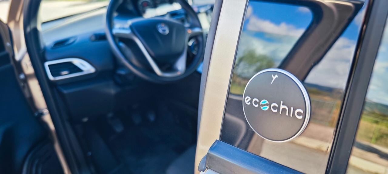 Lancia Ypsilon 1.0 FireFly 5 porte S&S Hybrid Ecochic Gold
