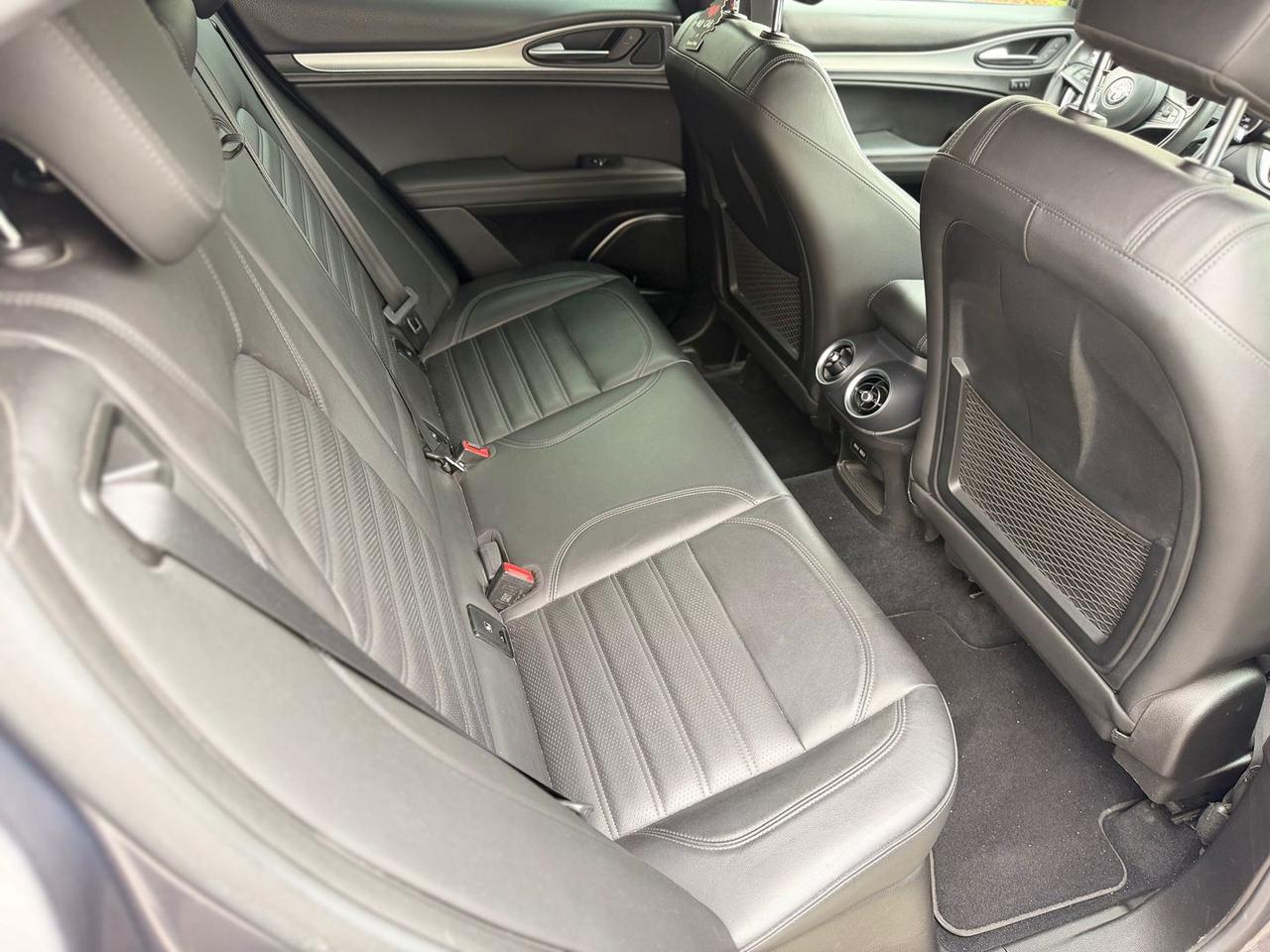 Alfa Romeo Stelvio B-Tech 2.2 210 CV #10543