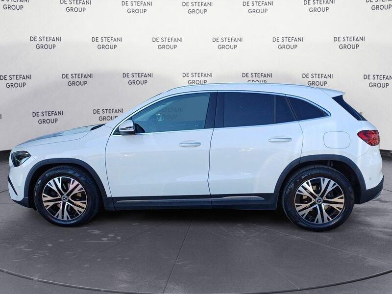 Mercedes-Benz GLA GLA 200 d 4matic Progressive Advanced Plus