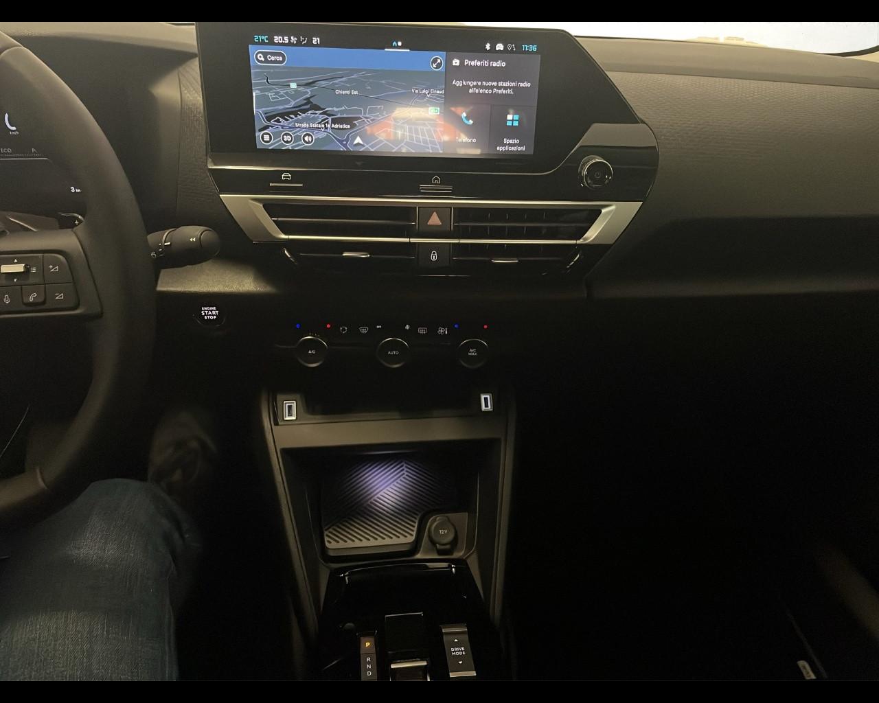 CITROEN C4 Hybrid 145 cv Automatico - COLLECTION