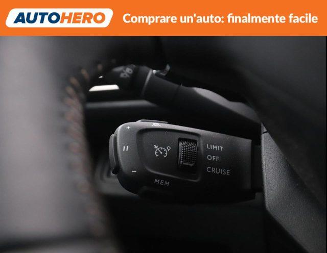 PEUGEOT 3008 Hybrid 136 e-DCS 6 Allure Pack