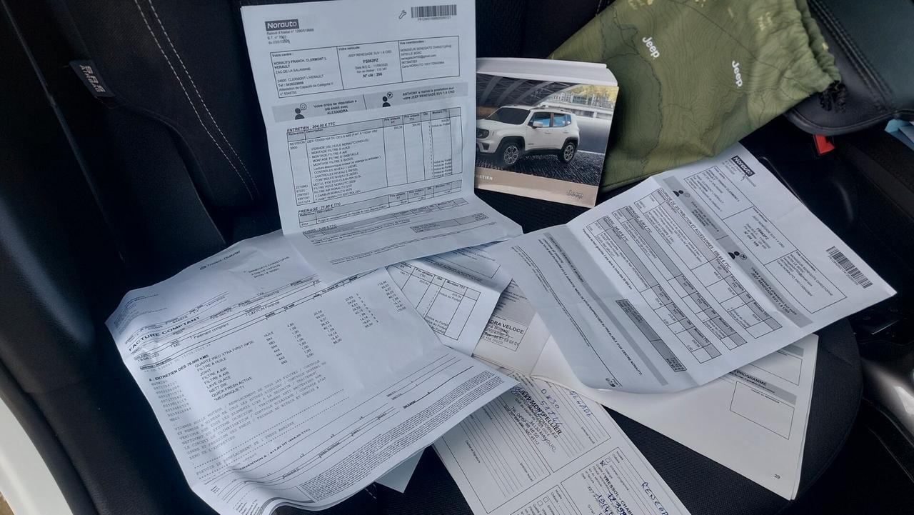 Jeep Renegade LIMITED CON FARI LED