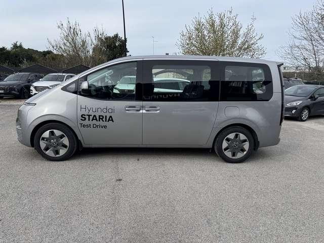 Hyundai STARIA 2.2 MT 2WD 9 posti Wagon