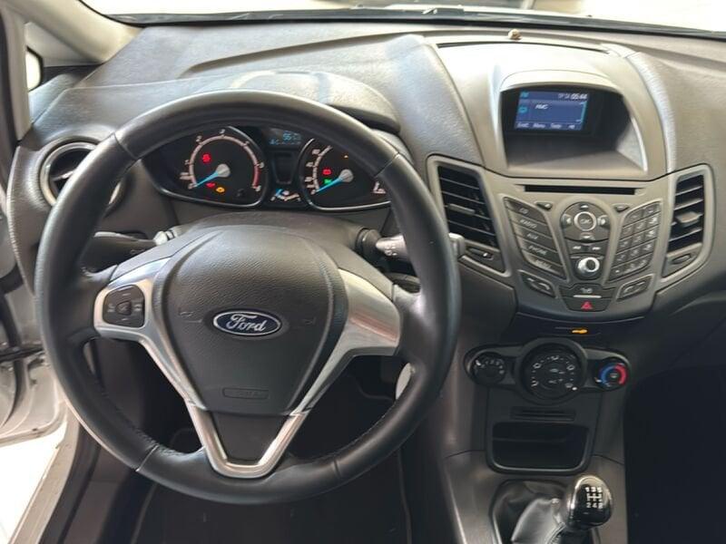 Ford Fiesta 1.5 TDCi 75CV Business