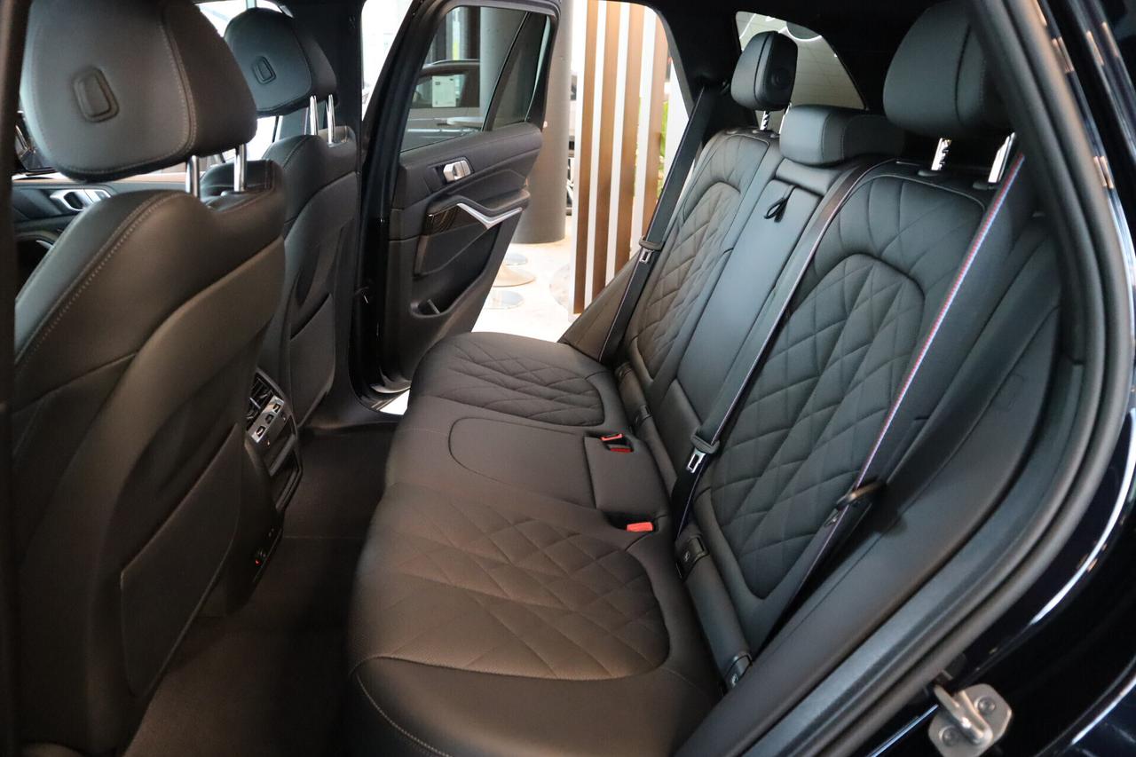 Bmw X5 50e M-SPORT PRO 22" GANCIO TRAINO PLUG IN