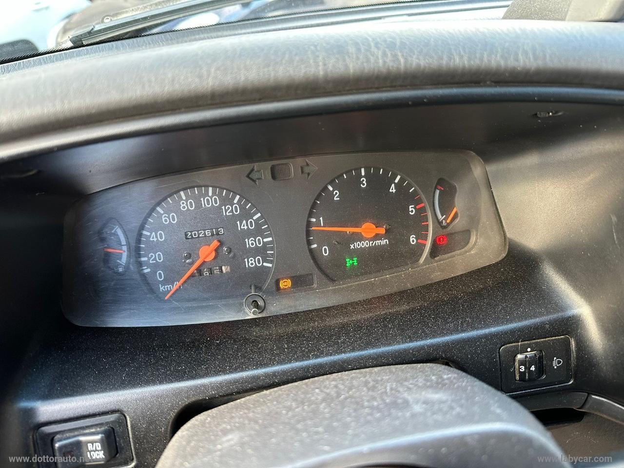 MITSUBISHI L200 2.5 TDI 4WD DC Pick-up GLS