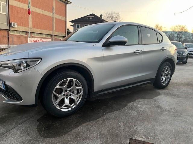 Alfa Romeo Stelvio 2.2 Turbodiesel 190 CV AT8 Q4 Business