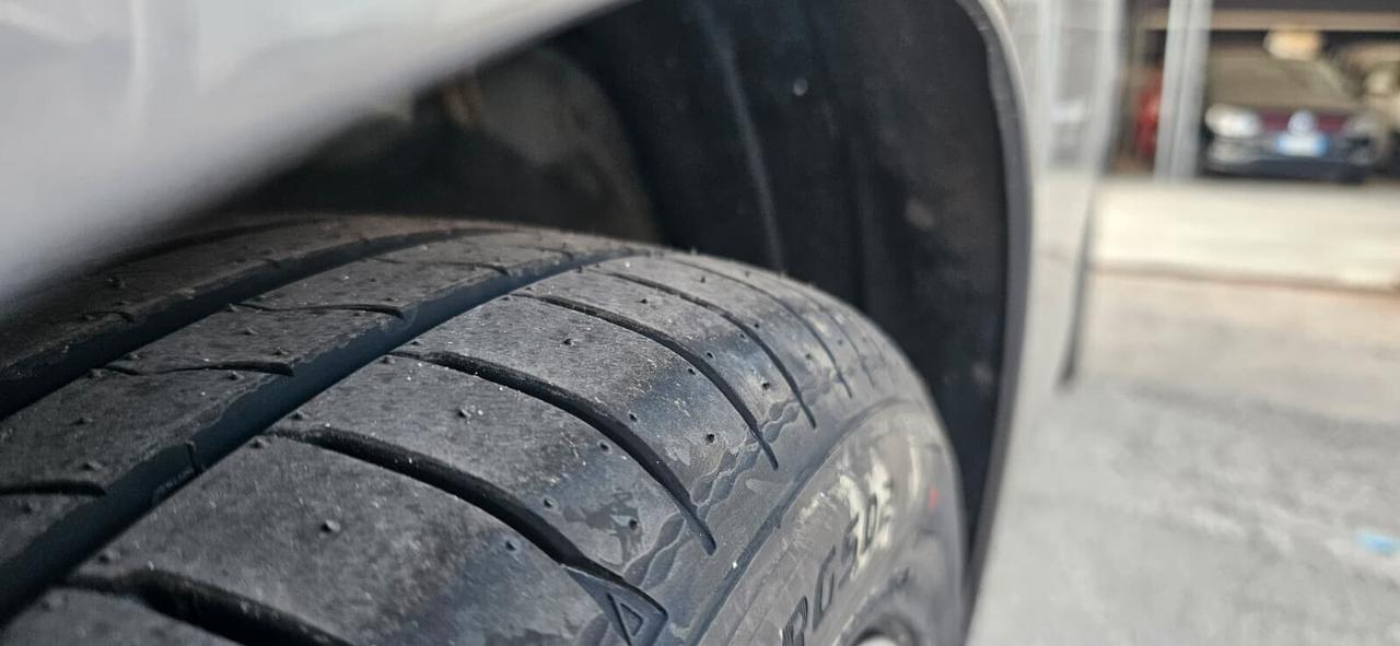 Kia Picanto 1.0 benzina X Line