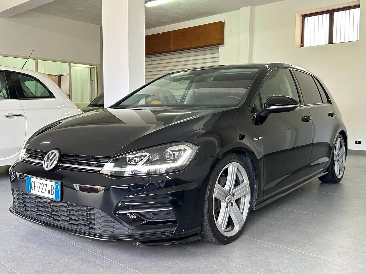 Volkswagen Golf 2.0 TDI DSG 5p. Sport R-LINE