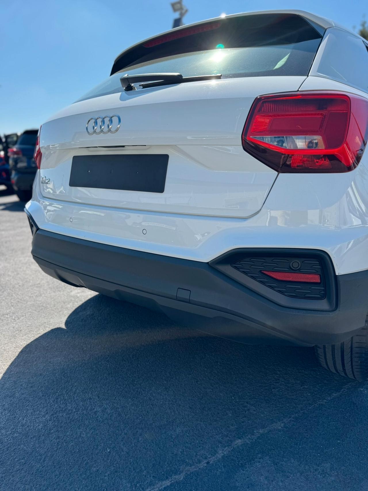 Audi Q2 30 TDI S tronic Business 04/2023