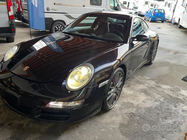 PORSCHE 911 carrera 4S