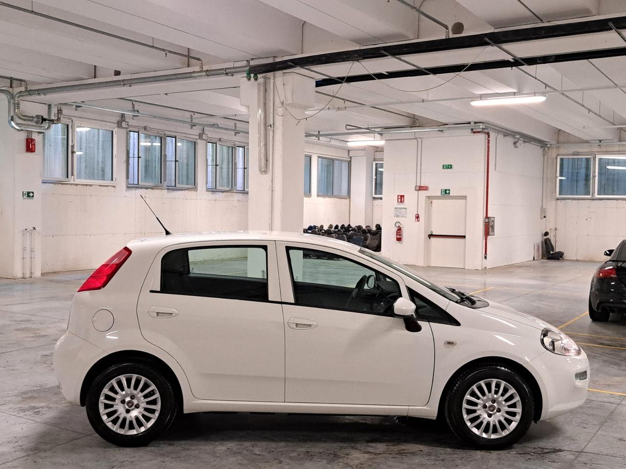 Fiat Punto 1.3 16V M-jet Easy 5 P. N1 Autocarro 4 Posti